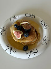 Load image into Gallery viewer, Four small plate set