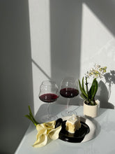Load image into Gallery viewer, La Tulipe Wine Glasses (Set of Four)