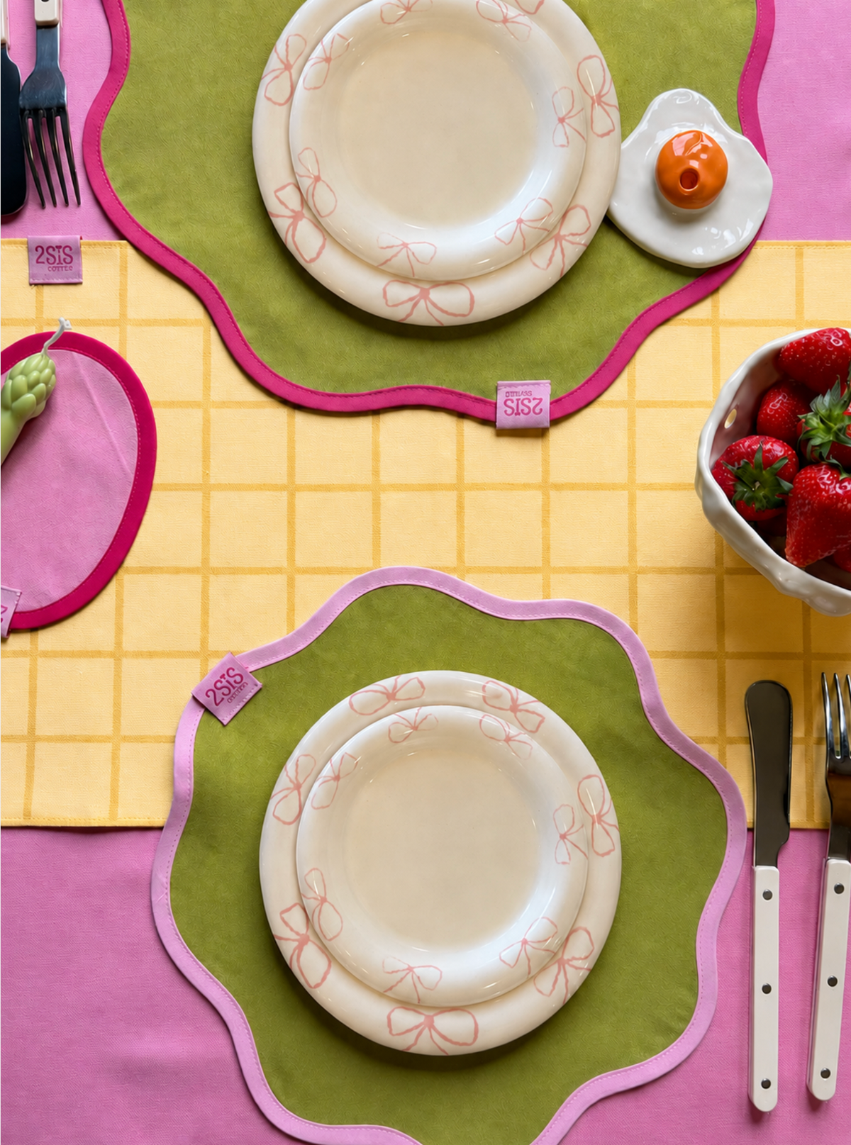 Pink Two Small+ Two X-Small Plate Set (4 Plates)