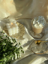 Load image into Gallery viewer, White Bubble Candle | Soy Wax
