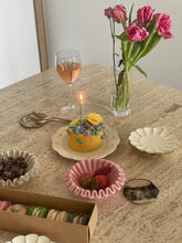 Load image into Gallery viewer, Oyster Bowl Pink
